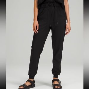 Lululemon stretch high rise joggers